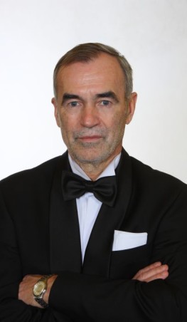 Henryk Narkun 263x452 1